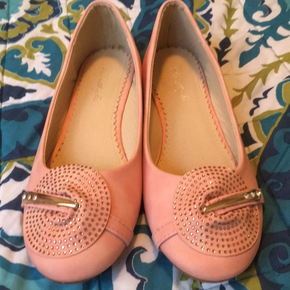 herstyle Shoes - NWOT Flats!